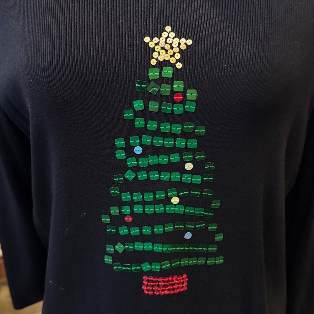 🌲CHRISTMAS KNIT 3/4 SLEEVE TOP W/BLACK TREE DESIGN - Sz XLP - STUDIO JOY - Picture 2 of 10